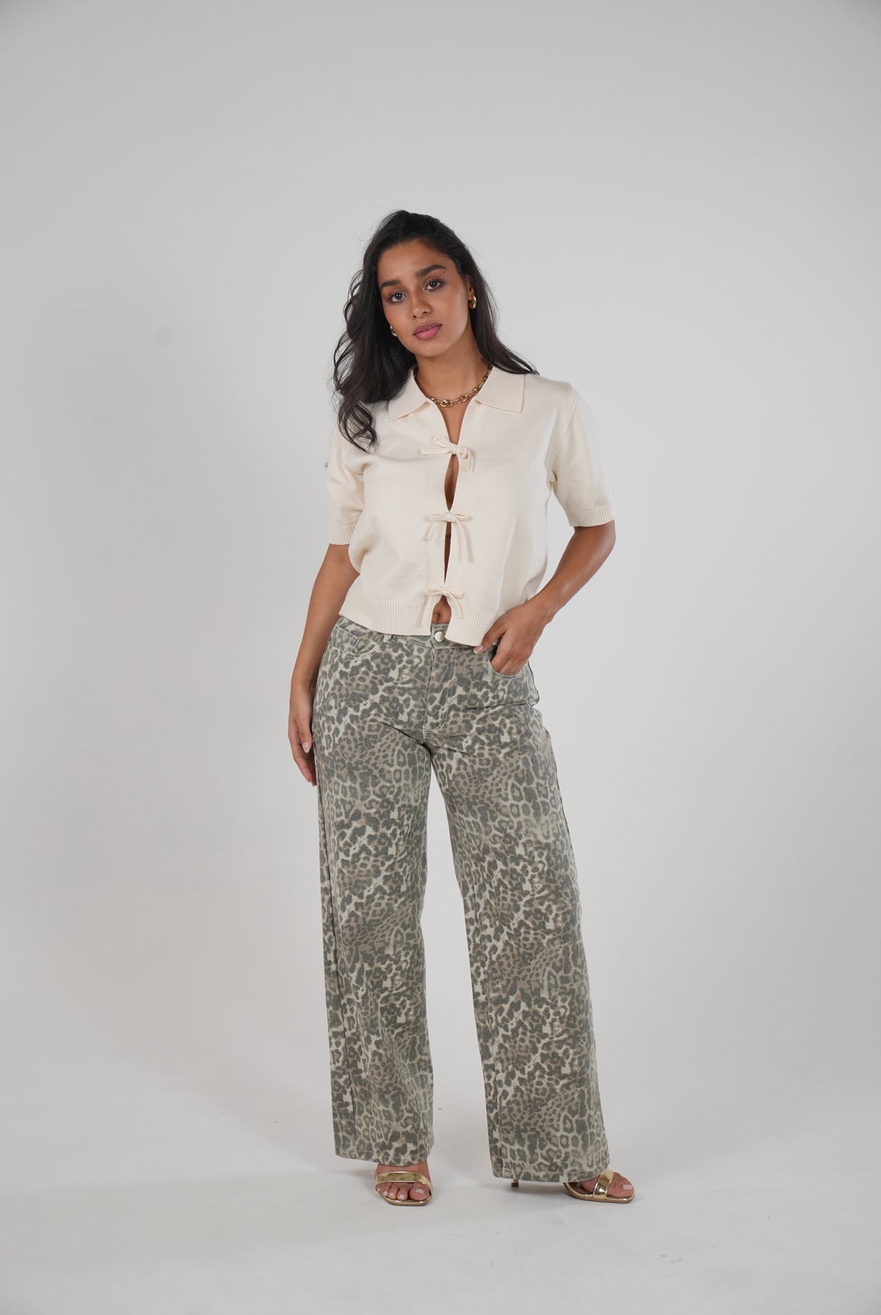 Beige Ribbon Knitted Blouse