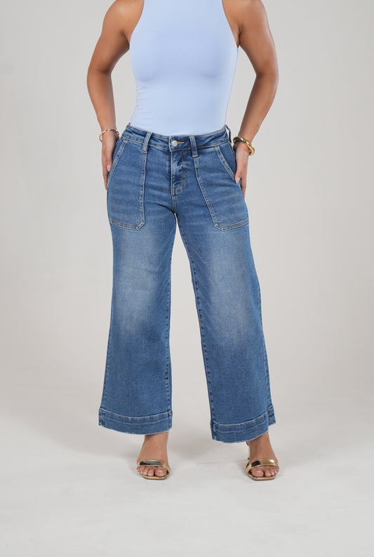 Dark Denim Cutt-Off With Pocket Jeans