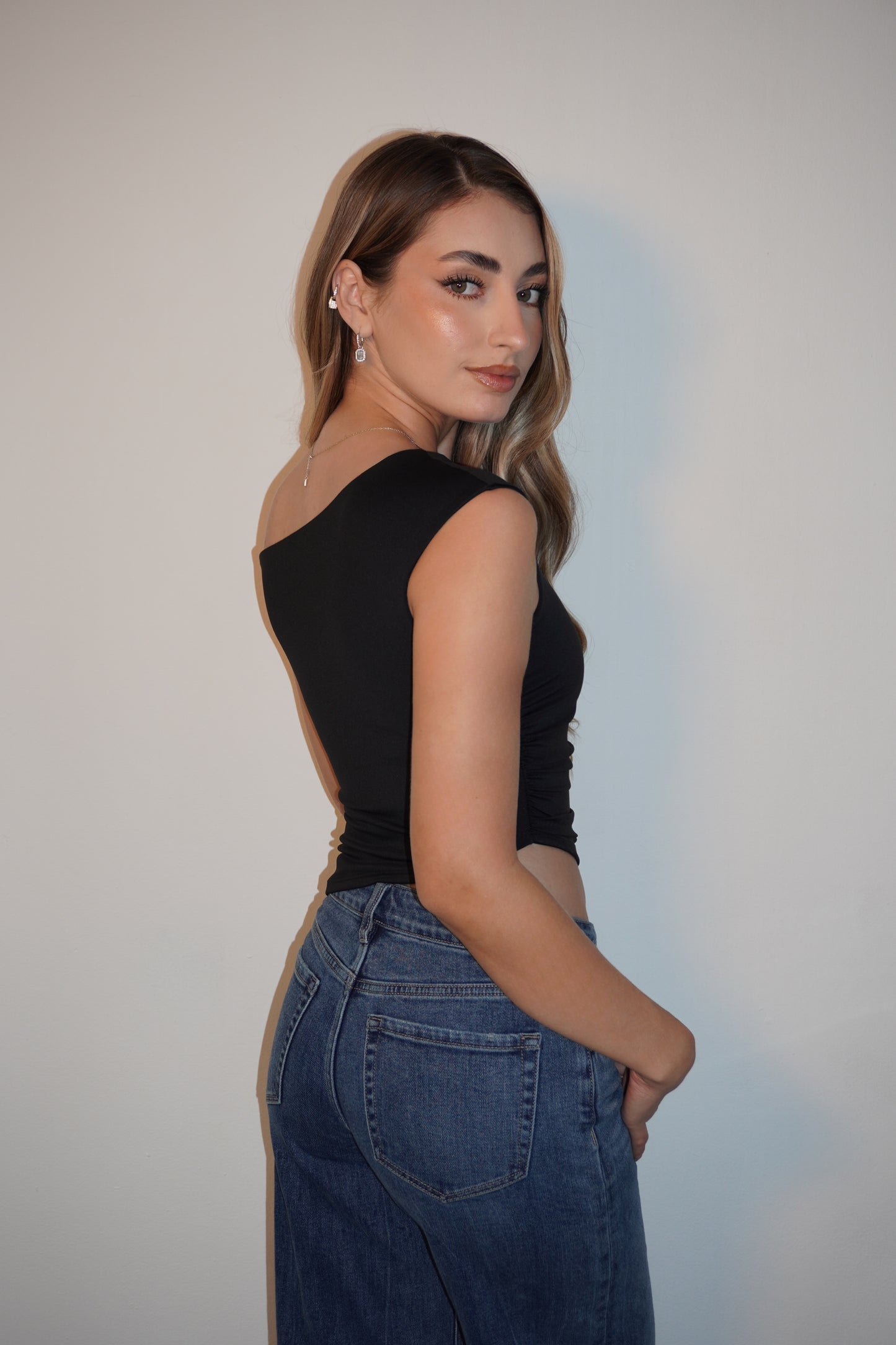 New Asymmetrical Non-Stretch Top