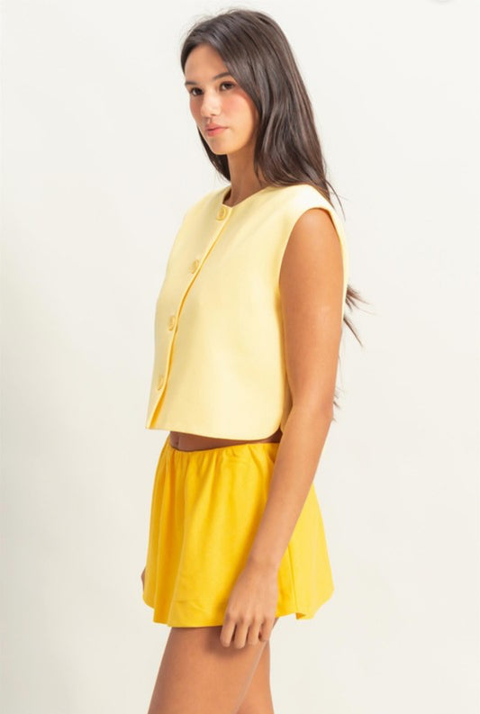 Sleeveless Buttoned Vest Yellow Top
